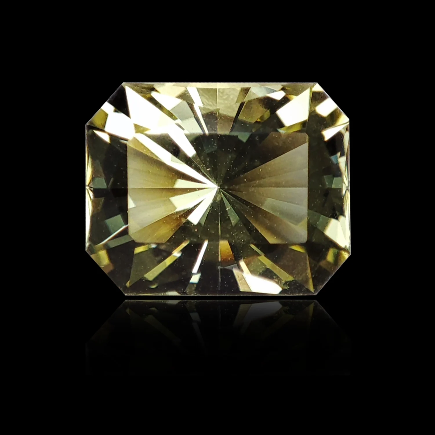 Sanidine 2,48 carats Madagascar