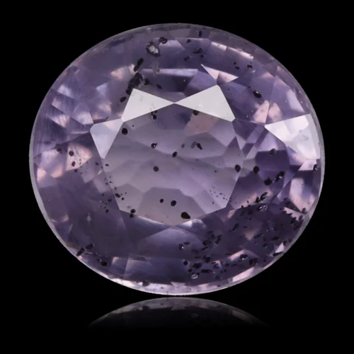 Saphir du Mozambique d'un poids de 1,28 carat, d'une rare couleur violette avec des reflets roses résultant de son dichroïsme - (Ref : GEMSAP-0034)