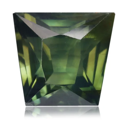 Saphir d'Australie affichant un poids de 0,80 carat, taillé en trapèze - (Ref : GEMSAP-0035)